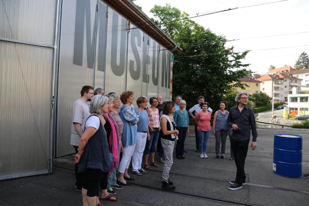 Hof_gesang 2018 Chor vor dem Tram-Museum Burgwies